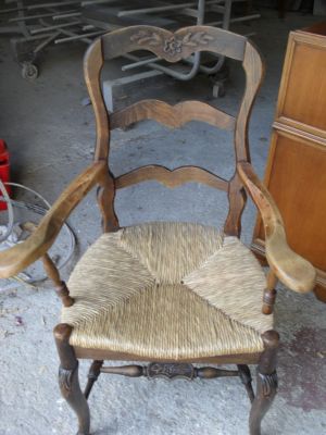 fauteuil provençal ancien